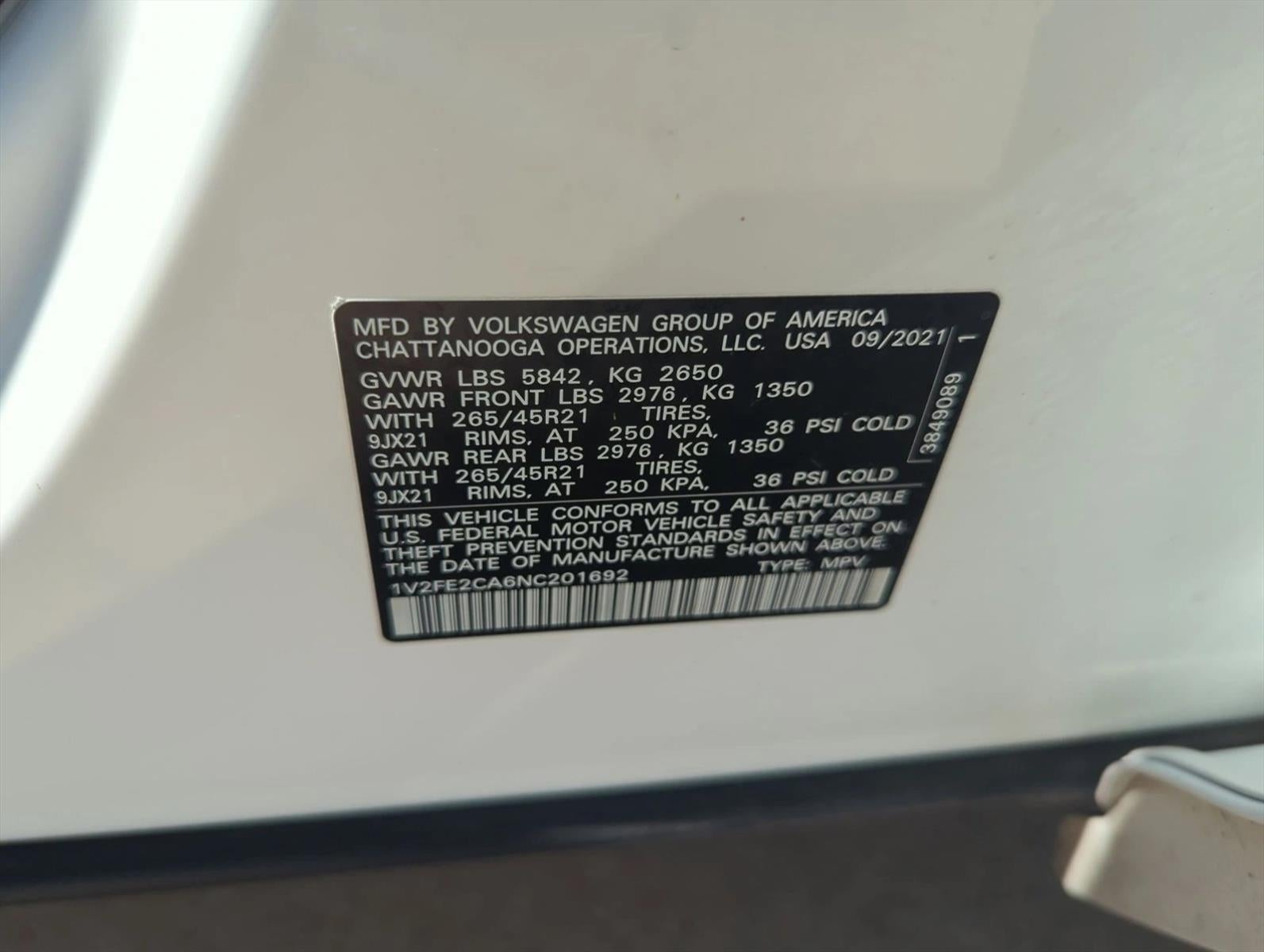 2022 Volkswagen Atlas Cross Sport 3.6L V6 SEL Premium R-Line