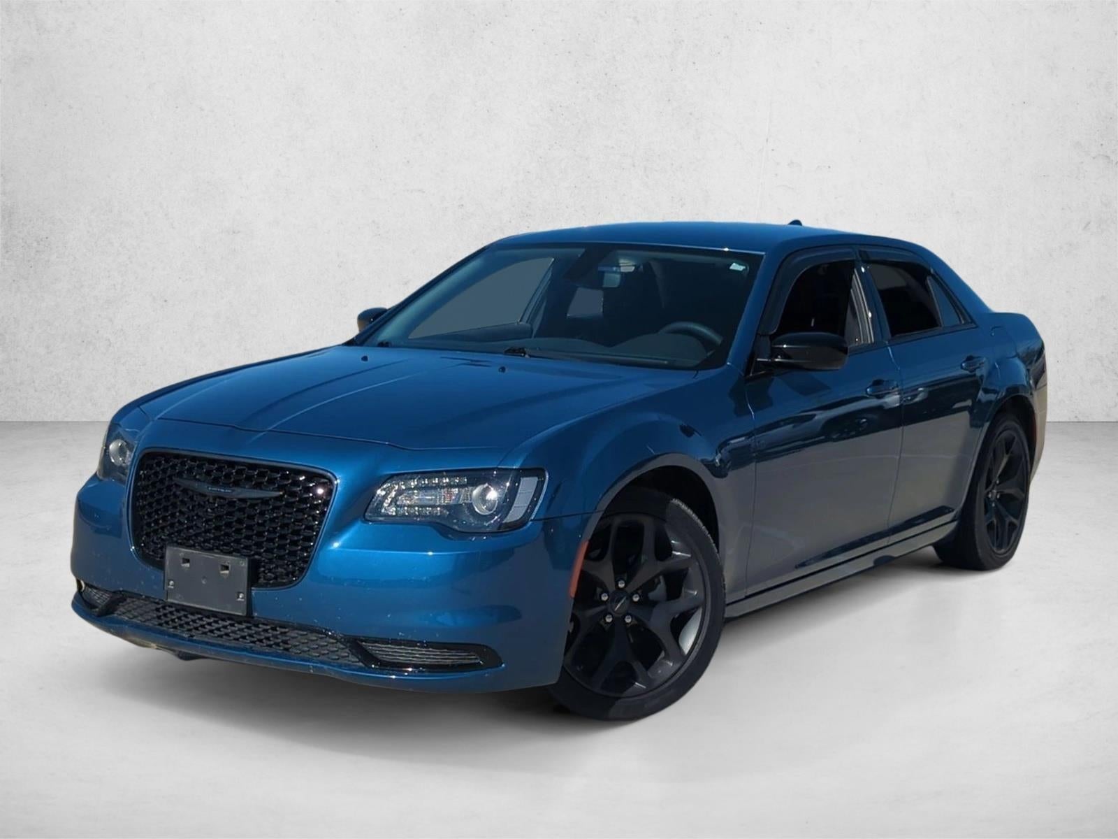 2023 Chrysler 300 Touring