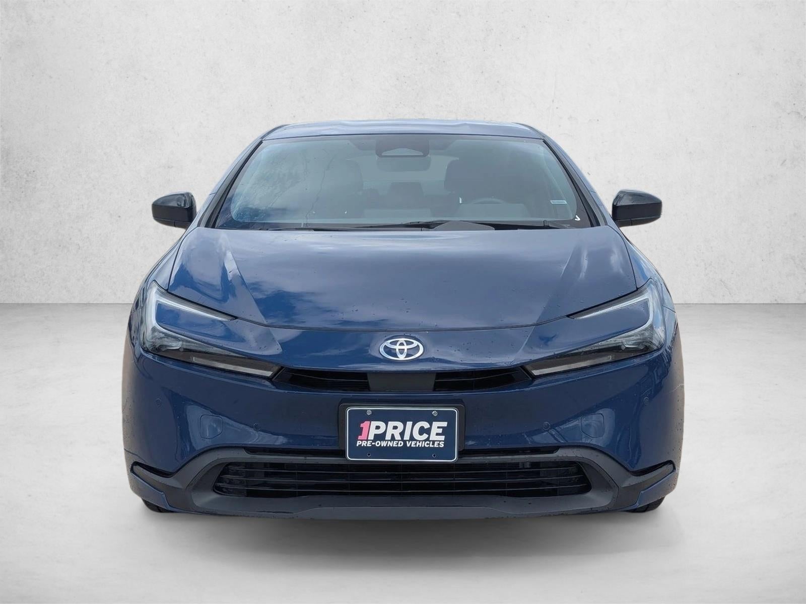 2025 Toyota Prius LE