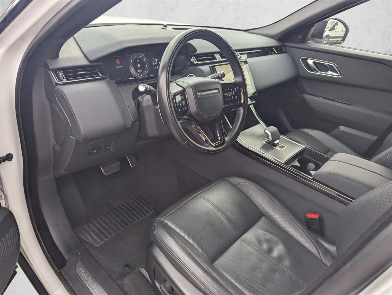 2025 Land Rover Range Rover Velar Dynamic SE