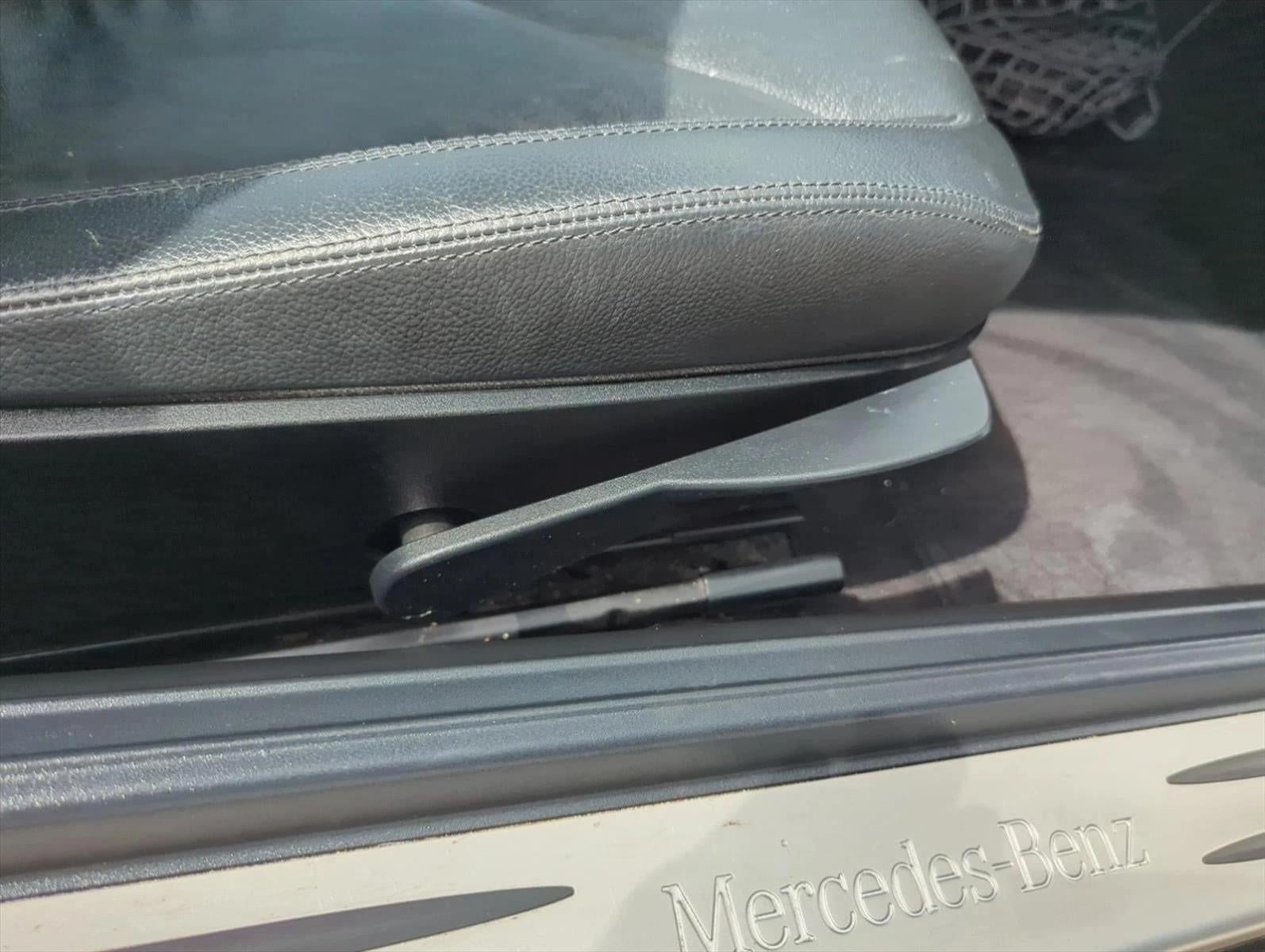 2005 Mercedes-Benz SLK Base