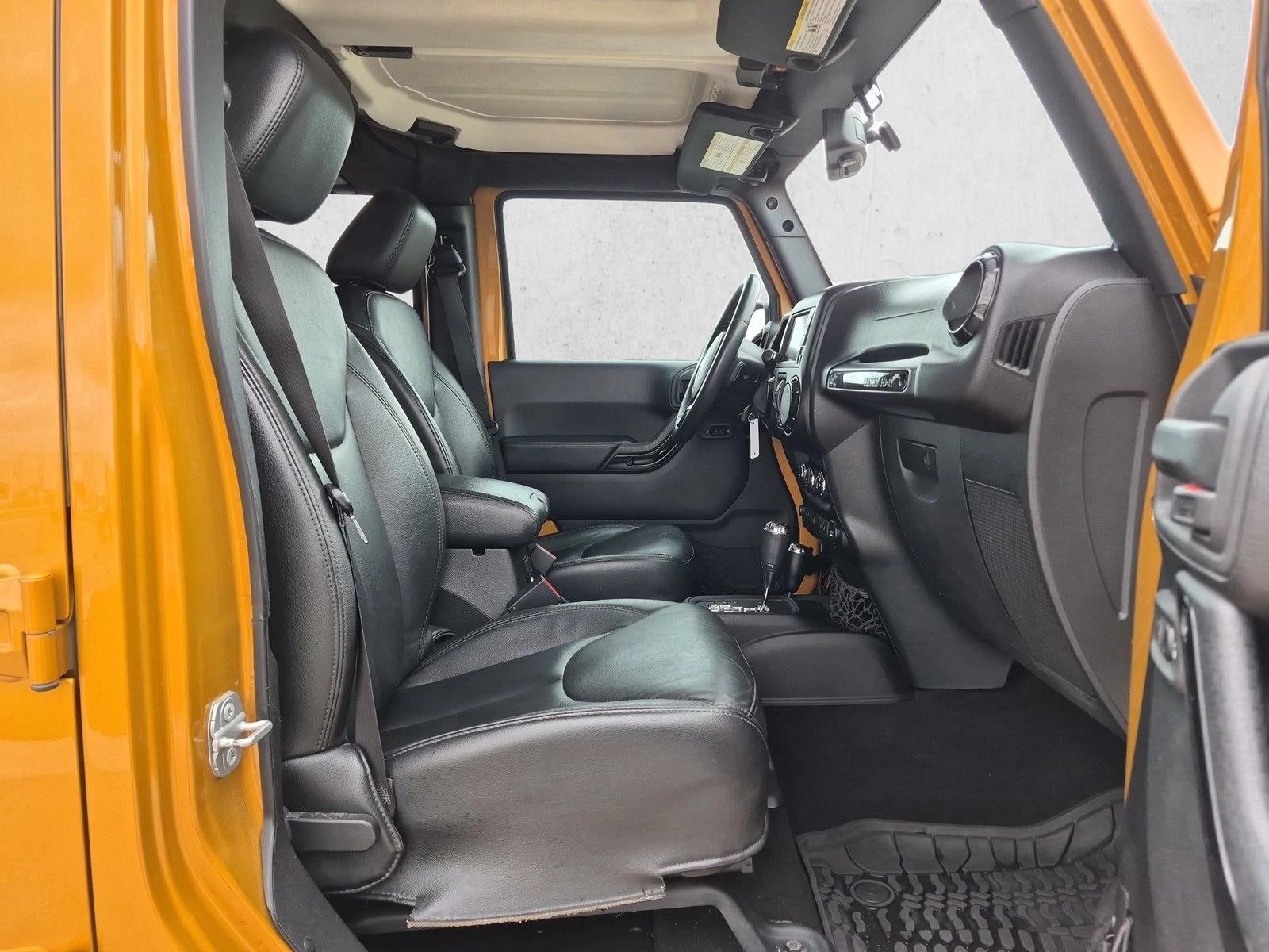 2014 Jeep Wrangler Unlimited 4WD 4dr Altitude