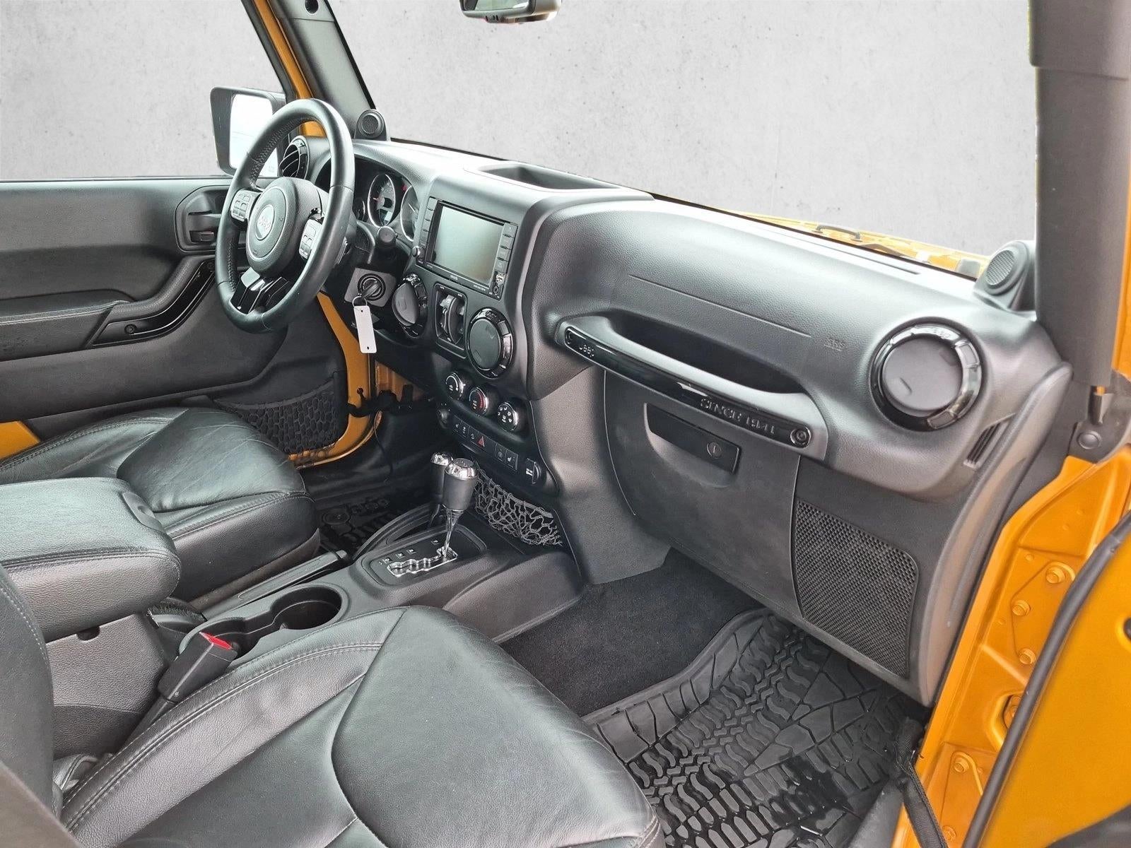 2014 Jeep Wrangler Unlimited 4WD 4dr Altitude