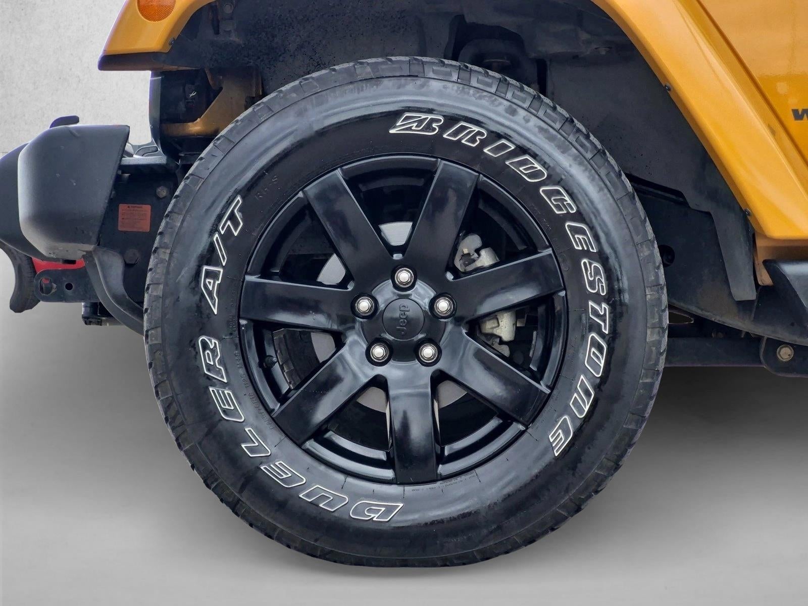 2014 Jeep Wrangler Unlimited 4WD 4dr Altitude