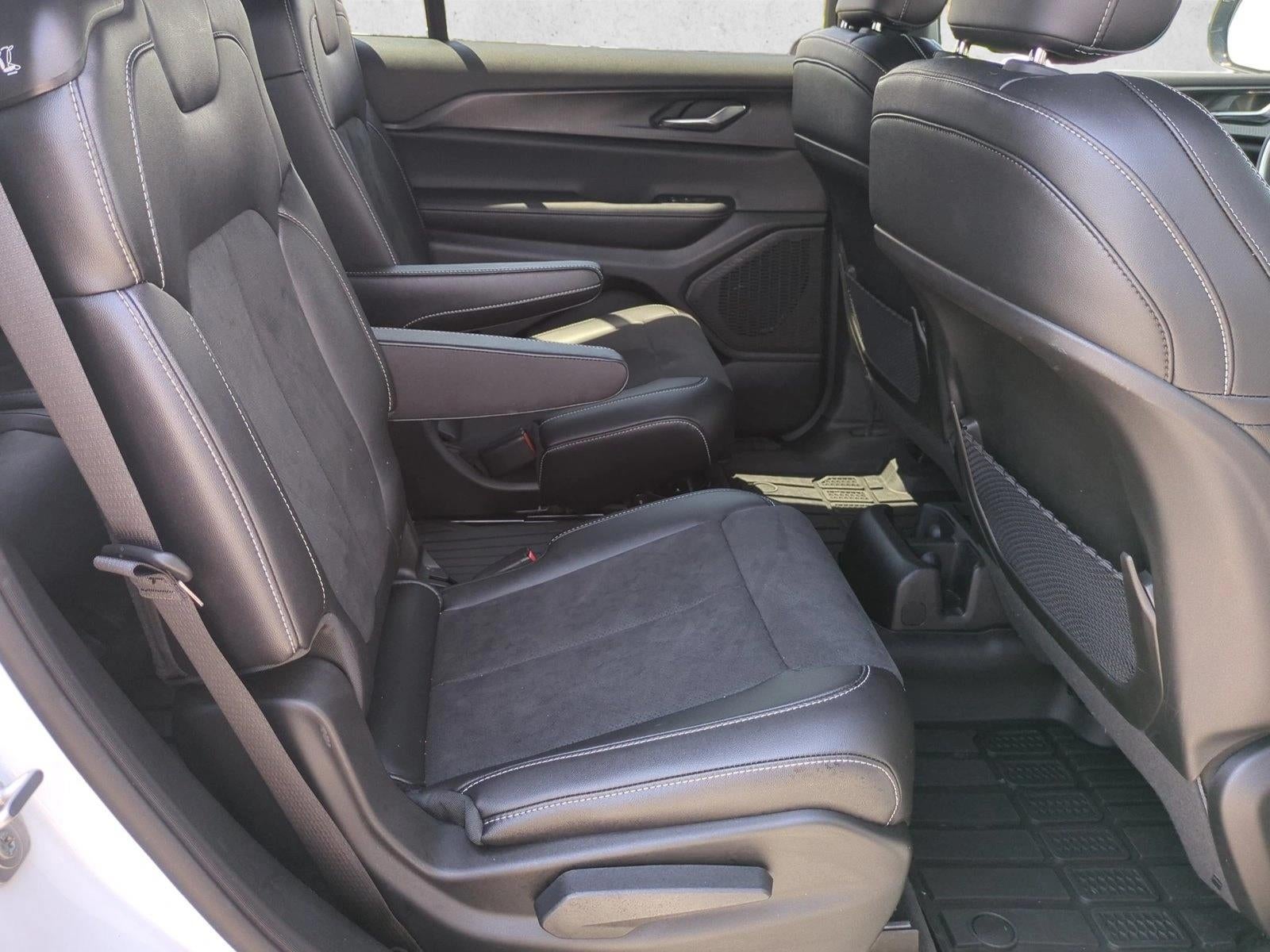 2024 Jeep Grand Cherokee L Altitude X 4x4