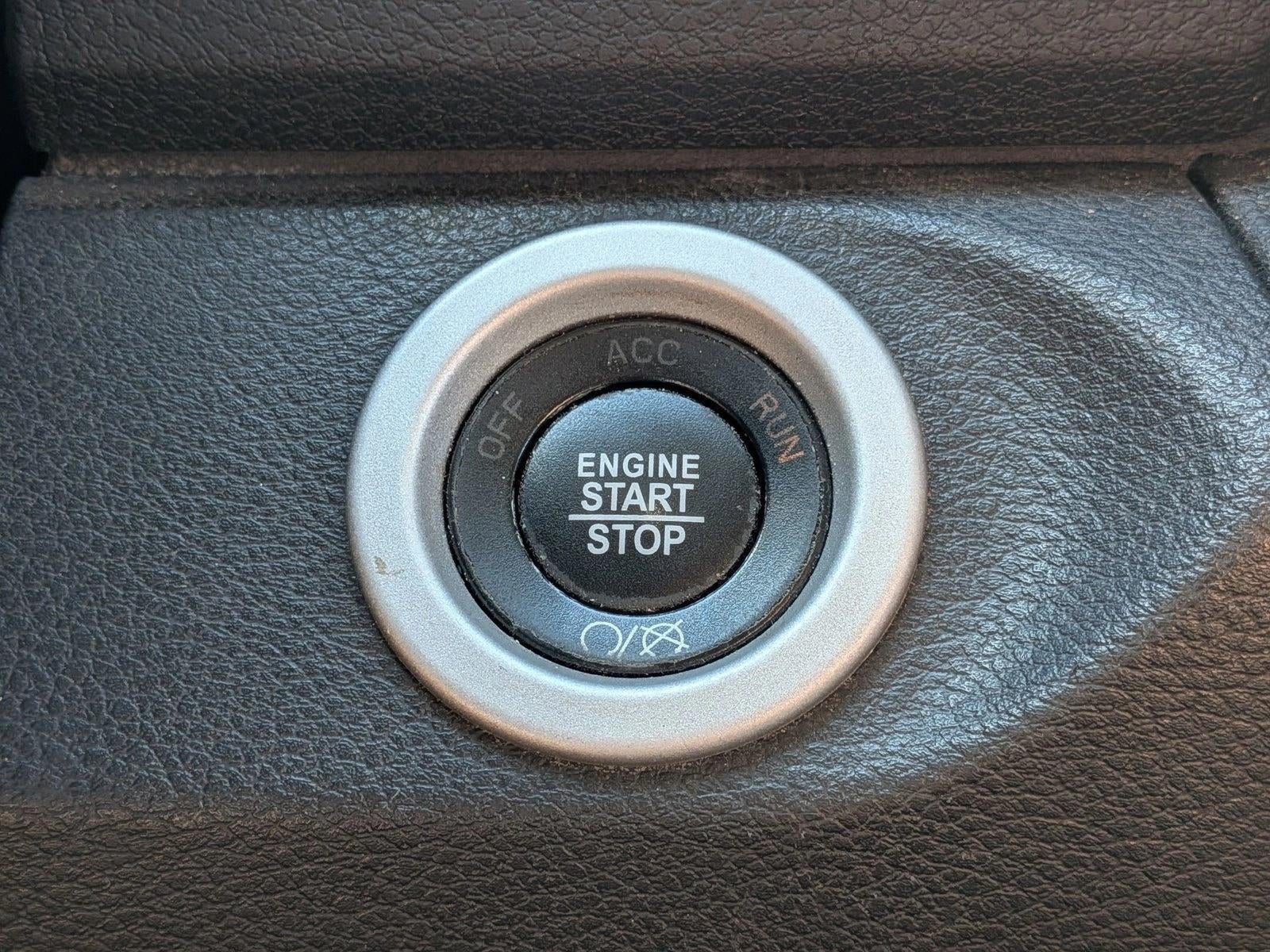 2017 RAM 1500 Laramie 4x4 Crew Cab 5'7" Box