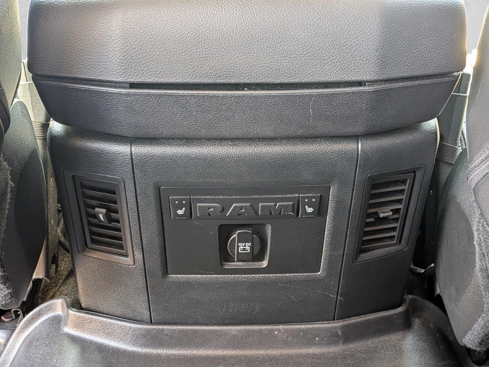 2017 RAM 1500 Laramie 4x4 Crew Cab 5'7" Box