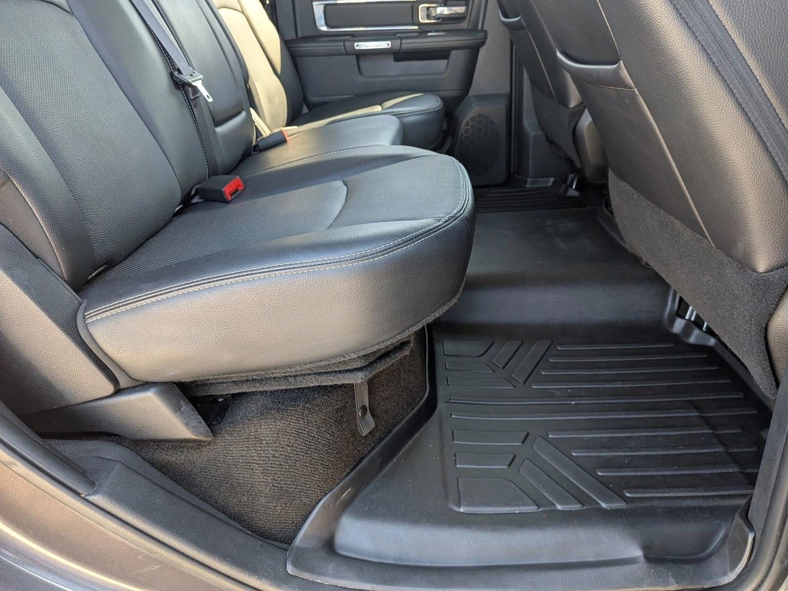 2017 RAM 1500 Laramie 4x4 Crew Cab 5'7" Box