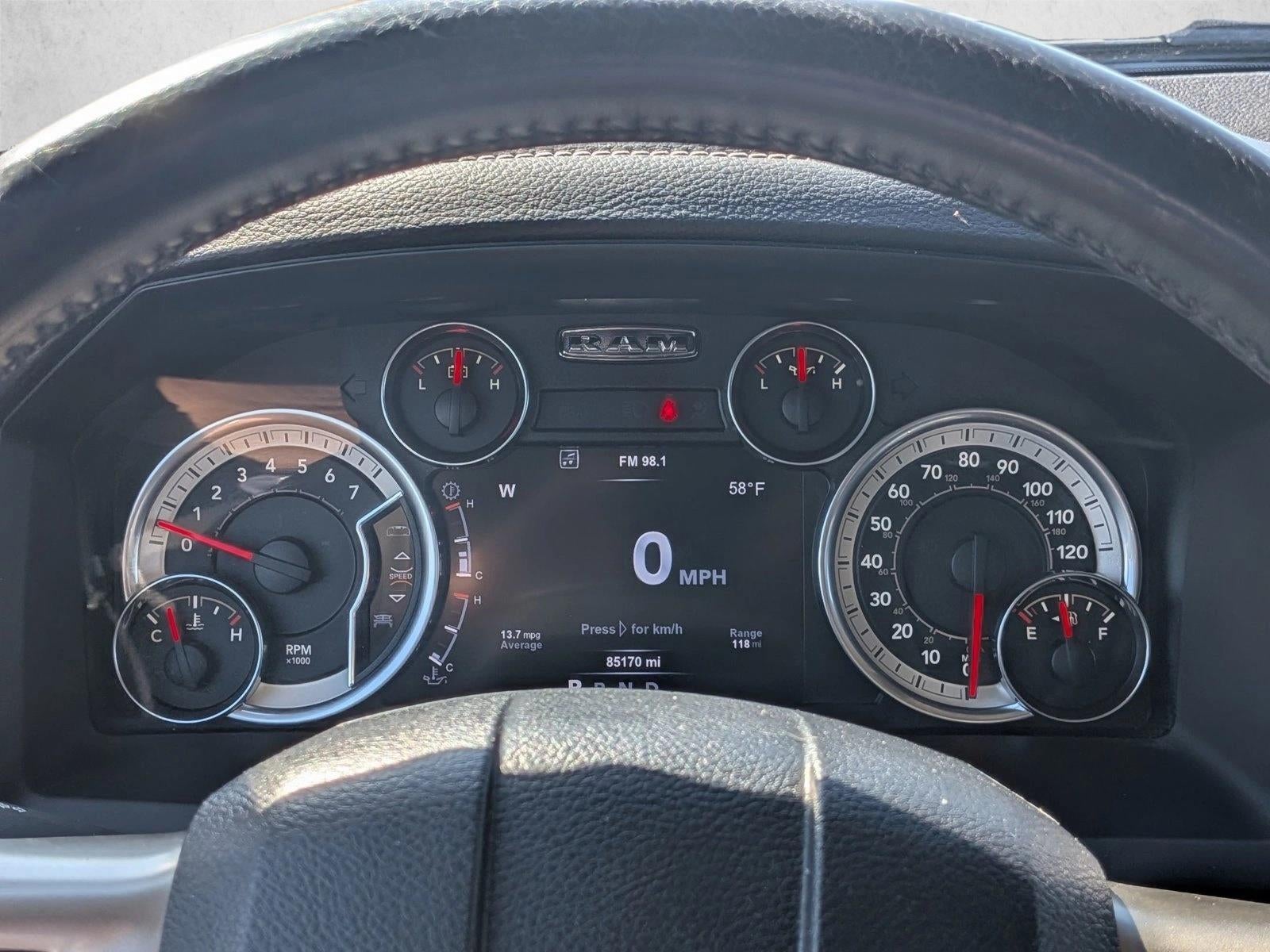 2017 RAM 1500 Laramie 4x4 Crew Cab 5'7" Box