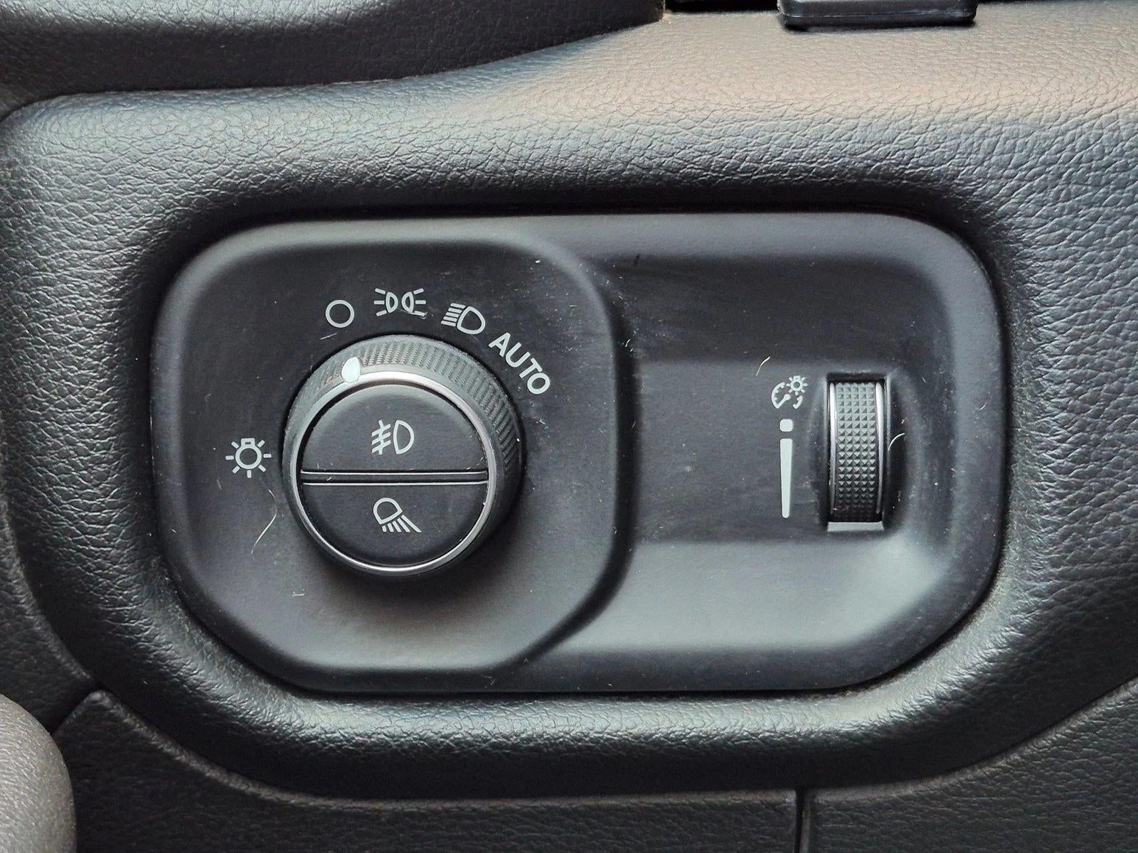 2022 RAM 1500 Lone Star 4x2 Crew Cab 6'4" Box