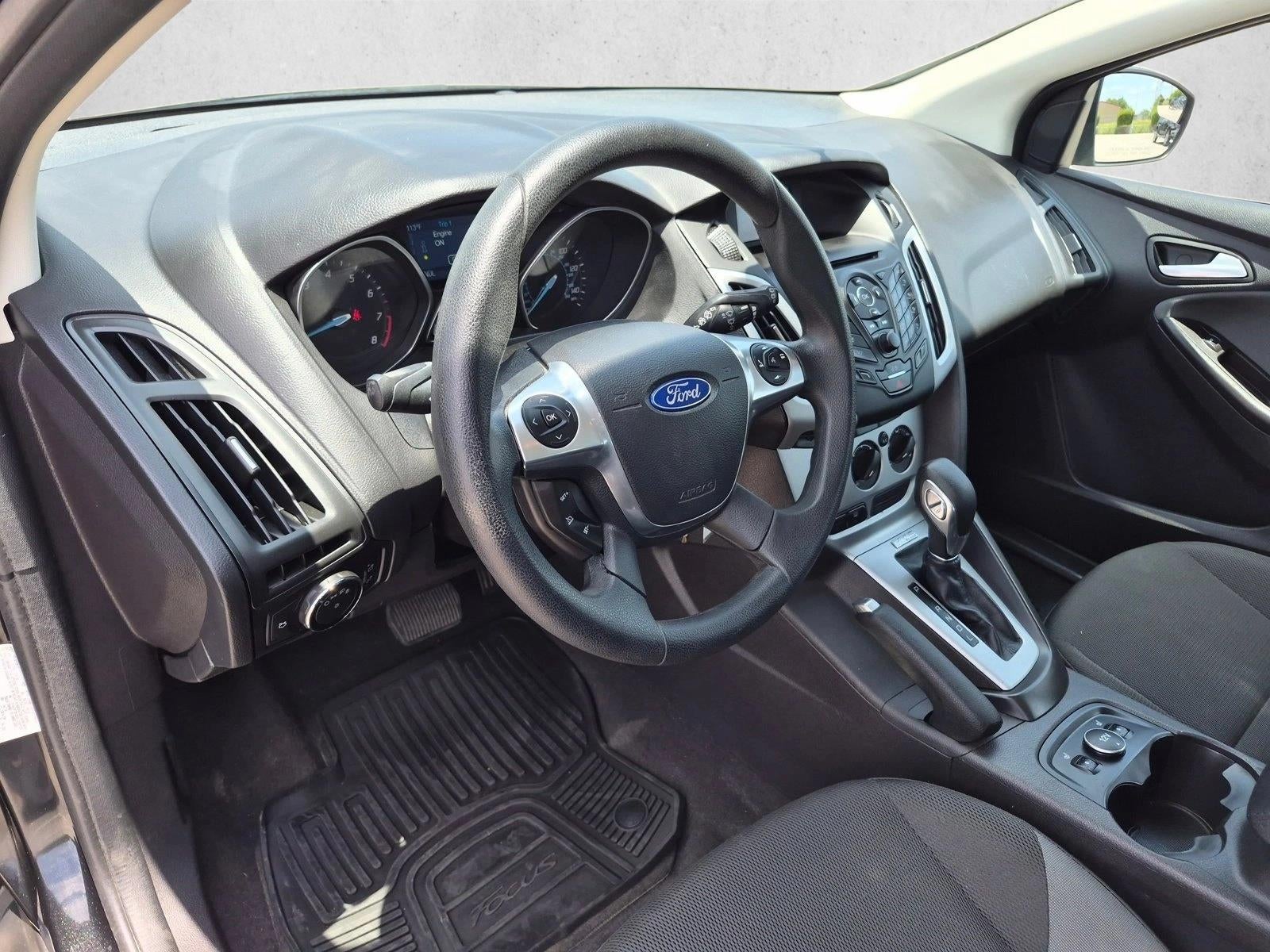 2014 Ford Focus 5dr HB SE