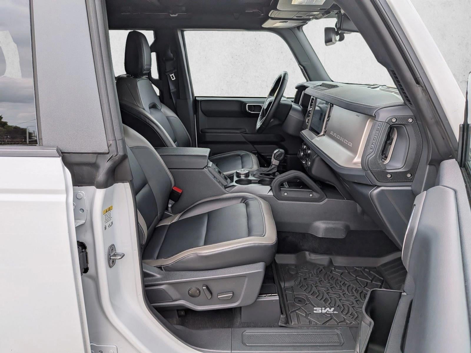 2025 Ford Bronco Outer Banks 4 Door 4x4