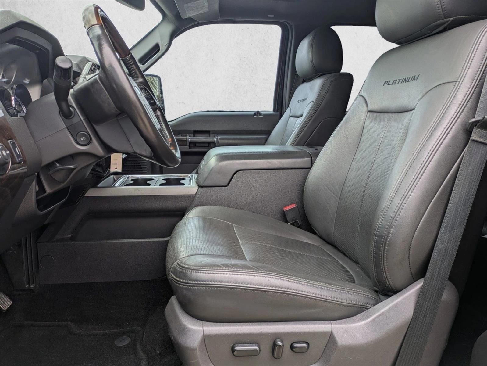 2016 Ford Super Duty F-250 SRW 4WD Crew Cab 6-3/4 Ft Box Lariat