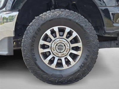 2021 Ford Super Duty F-250 SRW LARIAT 4WD Crew Cab 6.75' Box