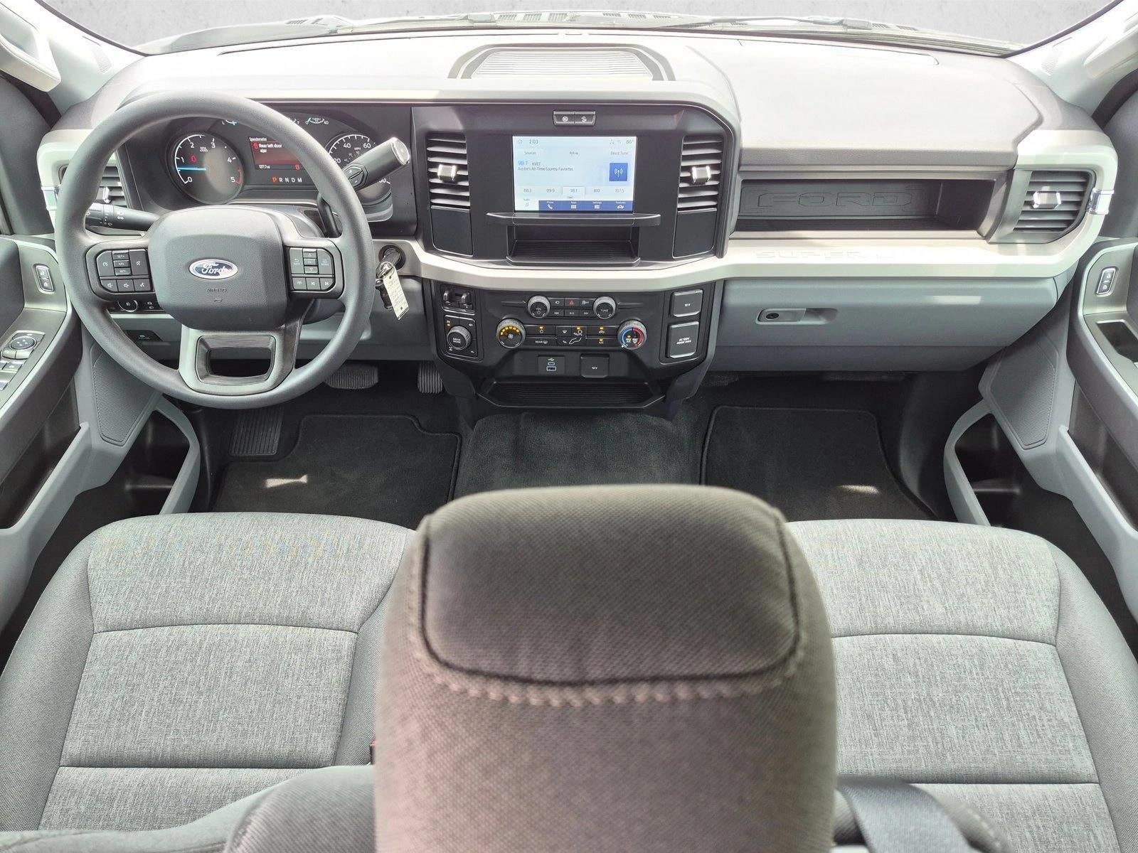 2025 Ford Super Duty F-250 SRW XL 4WD Crew Cab 6.75' Box