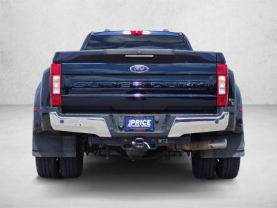 2022 Ford Super Duty F-350 DRW LARIAT 4WD Crew Cab 8' Box