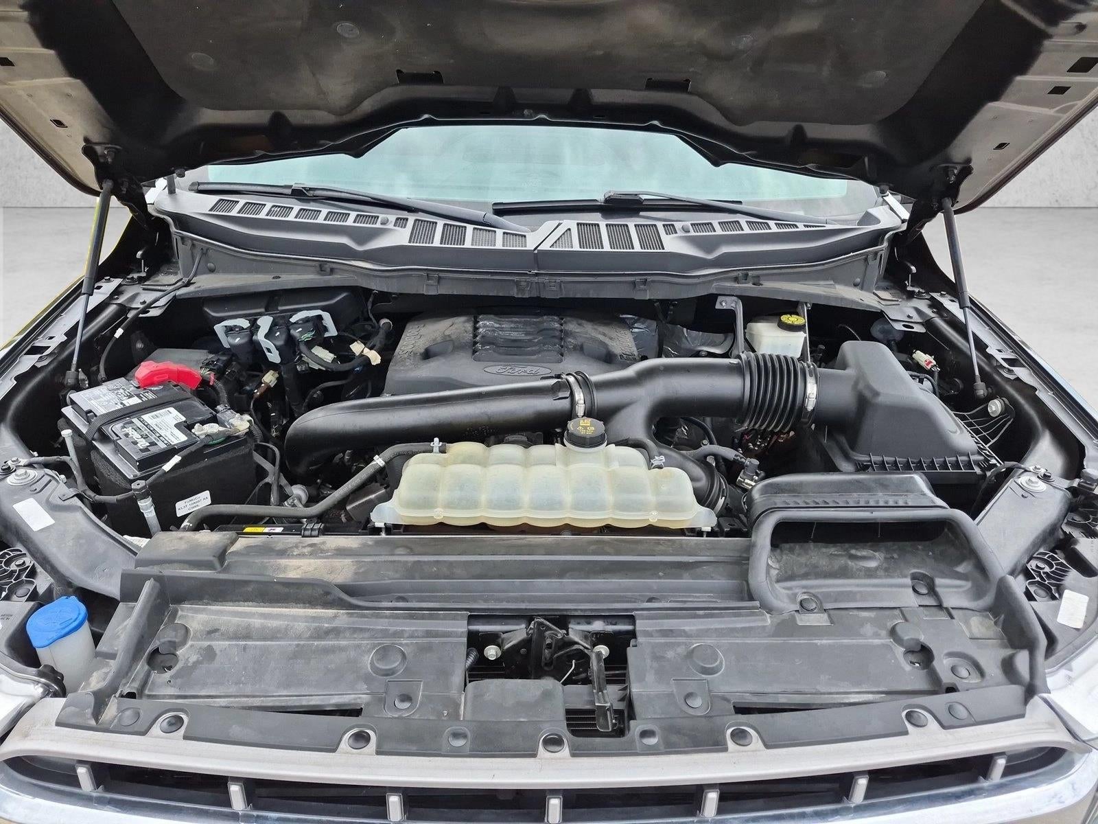 2022 Ford F-150 LARIAT 4WD SuperCrew 5.5' Box
