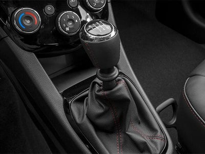 2013 Chevrolet Sonic Hatch RS Manual