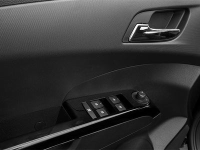 2013 Chevrolet Sonic Hatch RS Manual