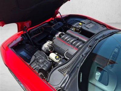 2004 Chevrolet Corvette Base