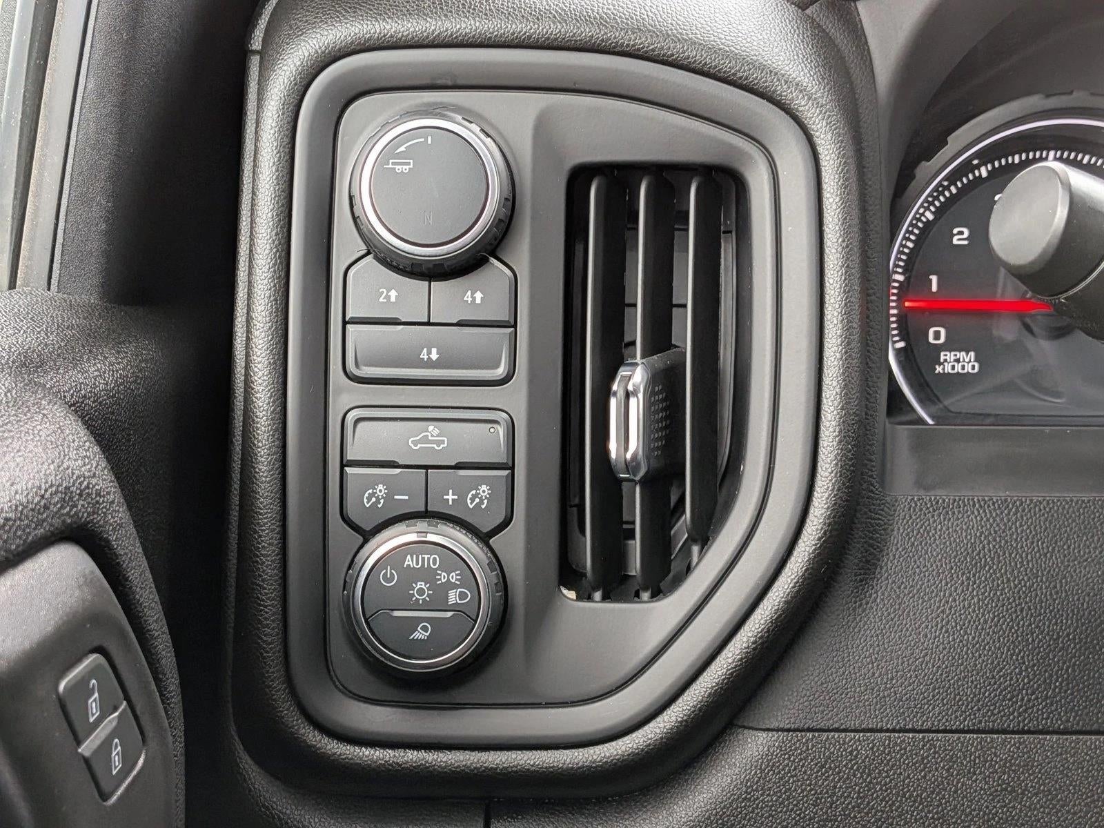 2023 Chevrolet Silverado 2500 HD Crew Cab Standard Box 4-Wheel Drive Custom