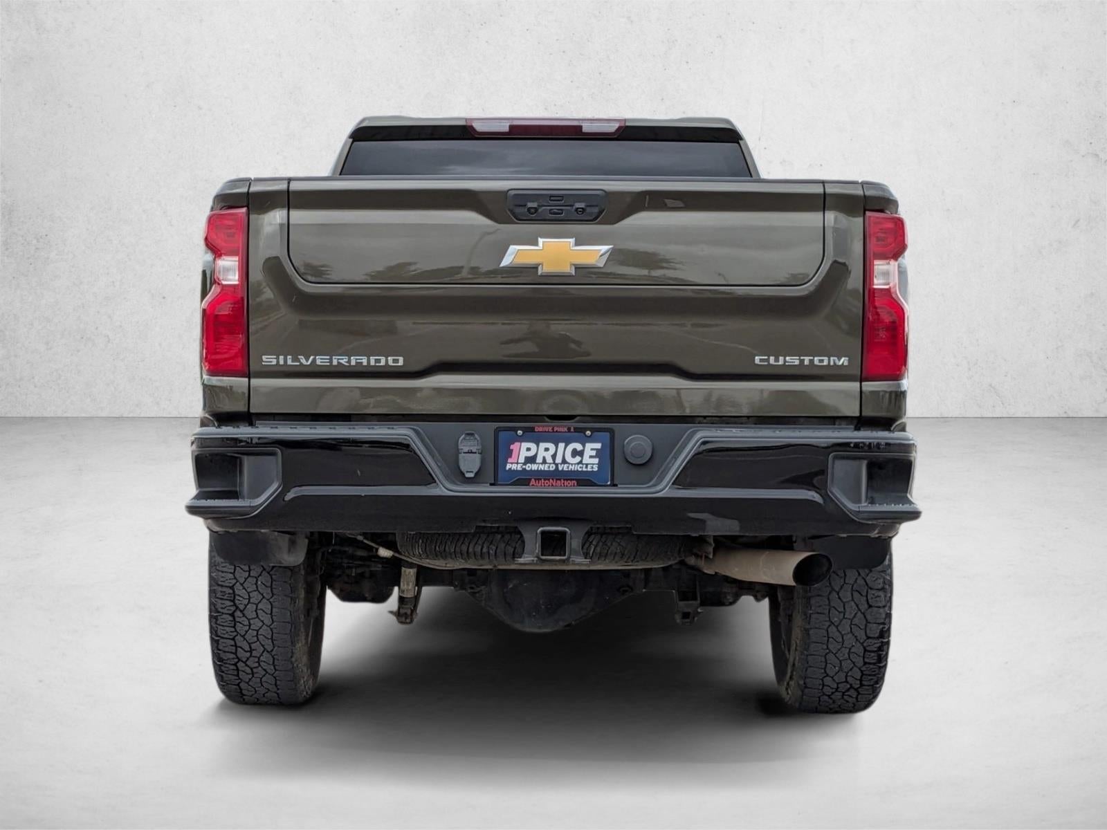 2023 Chevrolet Silverado 2500 HD Crew Cab Standard Box 4-Wheel Drive Custom
