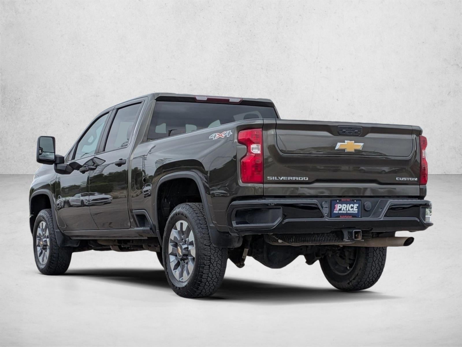 2023 Chevrolet Silverado 2500 HD Crew Cab Standard Box 4-Wheel Drive Custom
