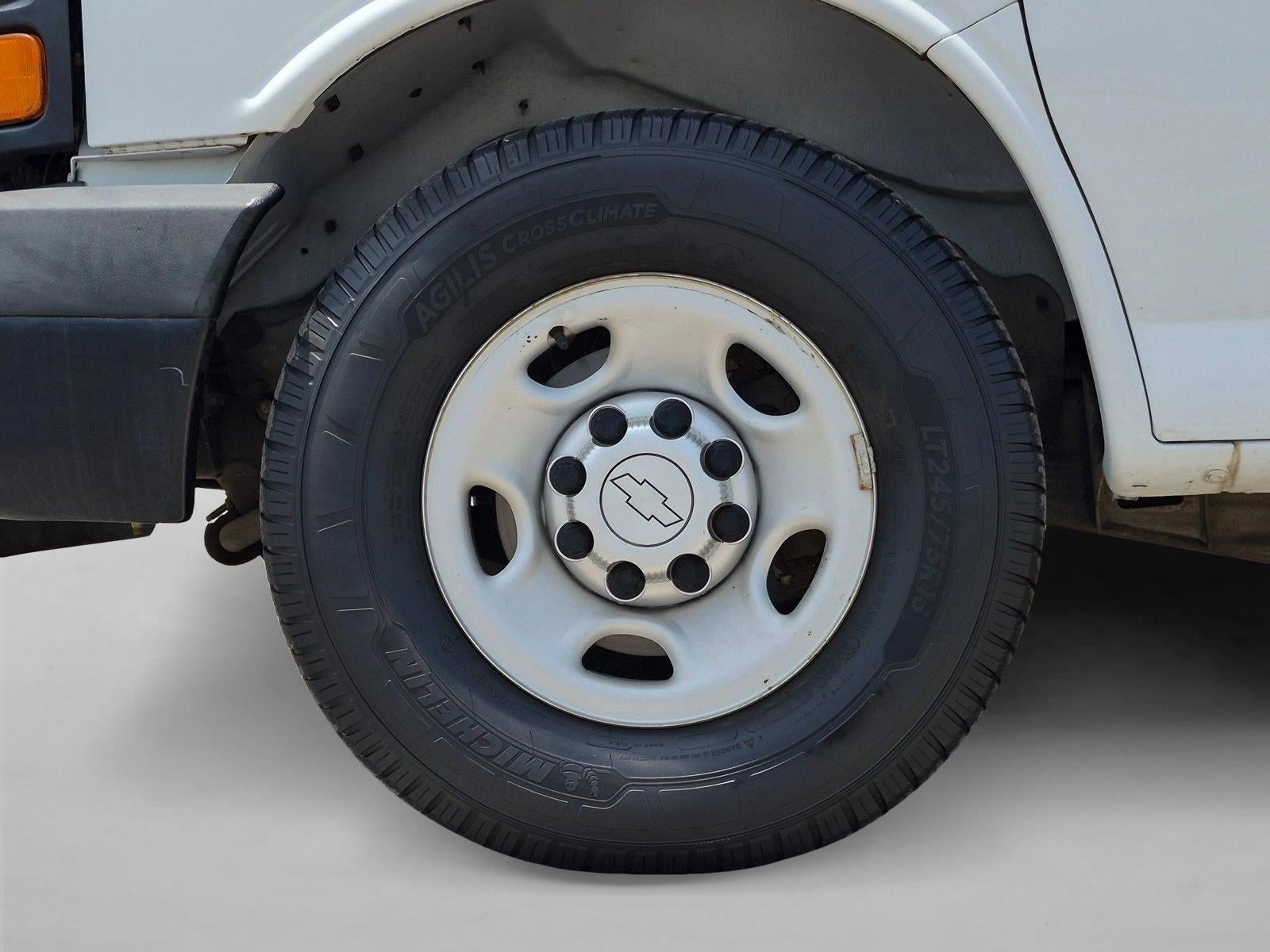 2015 Chevrolet Express Cargo Van 2500 Regular Wheelbase Rear-Wheel Drive