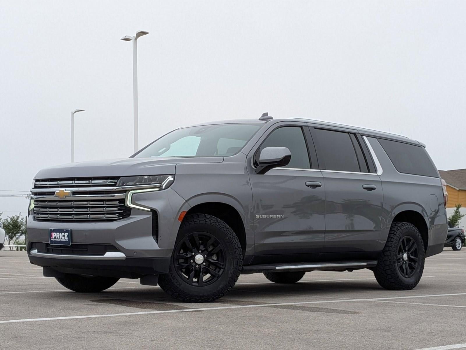 2022 Chevrolet Suburban 4WD LT