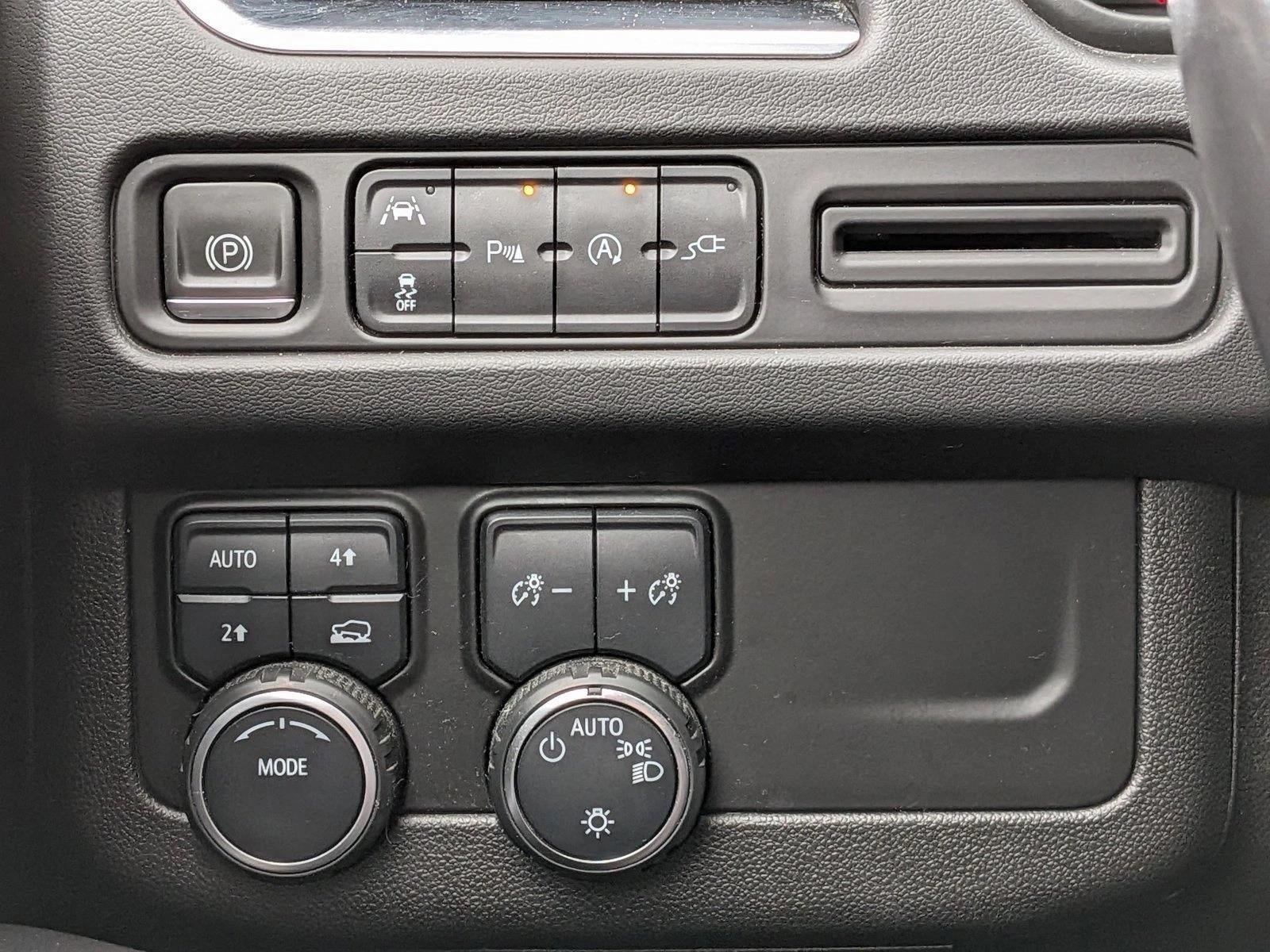 2022 Chevrolet Suburban 4WD LT