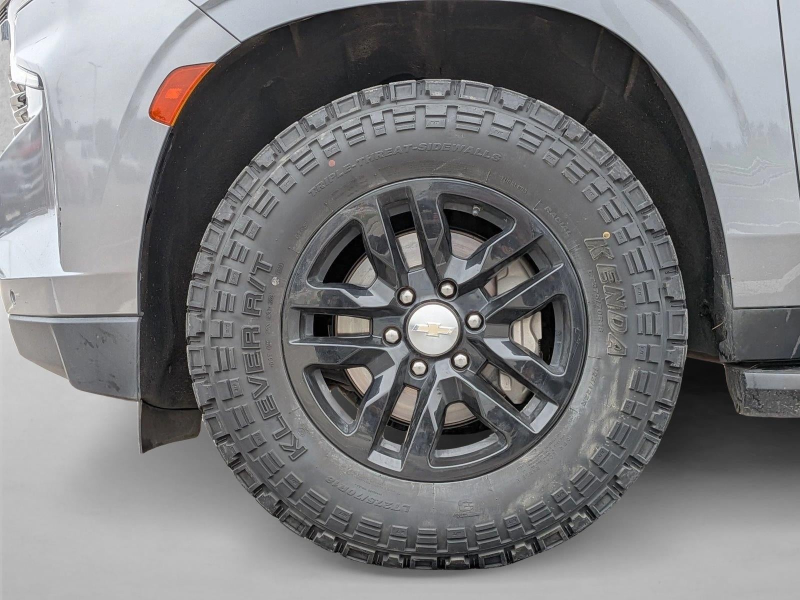 2022 Chevrolet Suburban 4WD LT