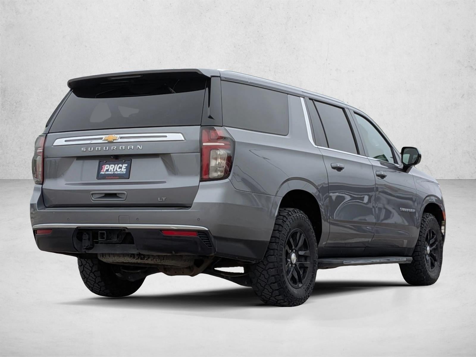2022 Chevrolet Suburban 4WD LT