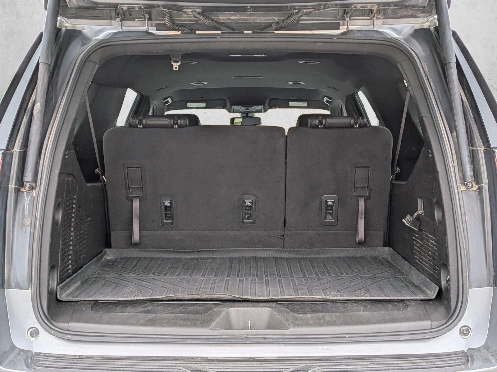 2022 Chevrolet Suburban 4WD LT