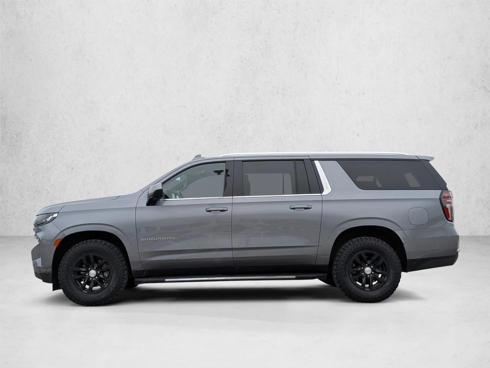 2022 Chevrolet Suburban 4WD LT