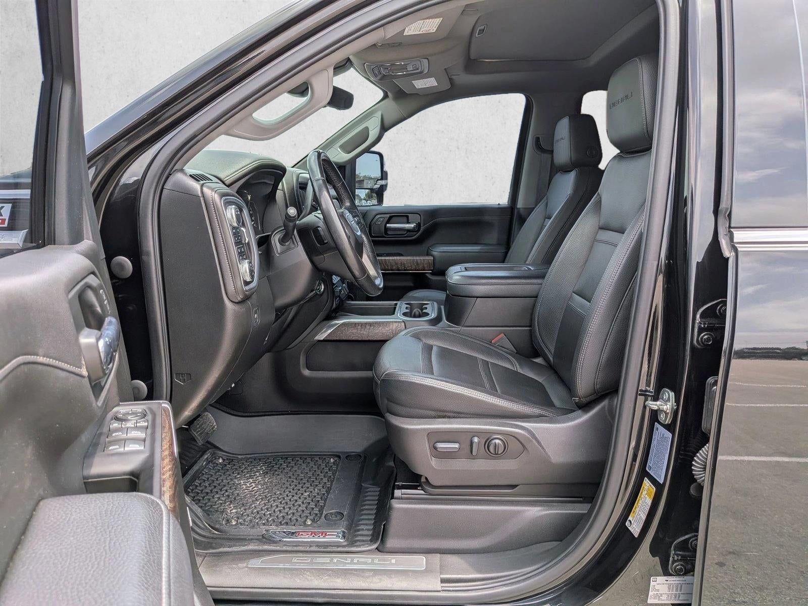 2022 GMC Sierra 2500 HD Crew Cab Standard Box 4-Wheel Drive Denali