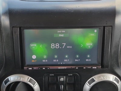 2011 Jeep Wrangler Unlimited 4WD 4dr Sahara