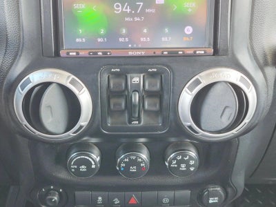2011 Jeep Wrangler Unlimited 4WD 4dr Sahara