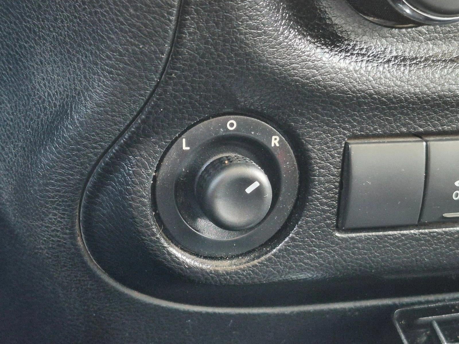 2011 Jeep Wrangler Unlimited 4WD 4dr Sahara