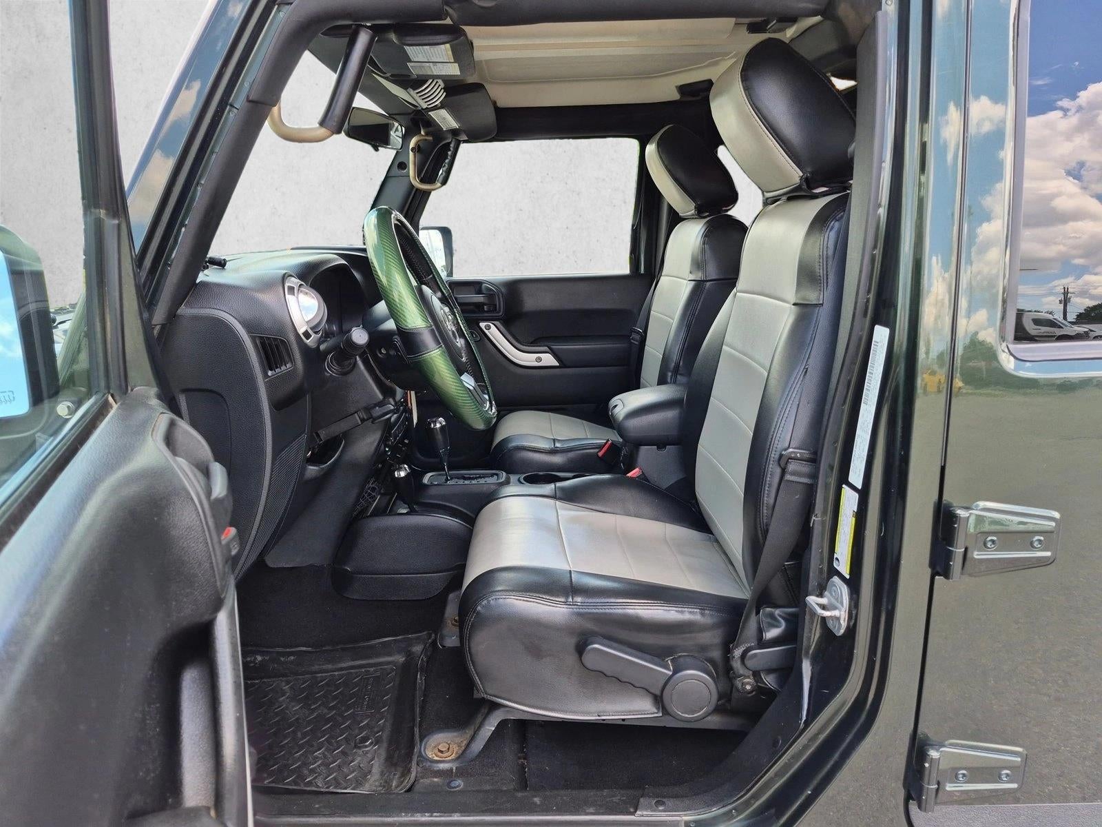 2011 Jeep Wrangler Unlimited 4WD 4dr Sahara
