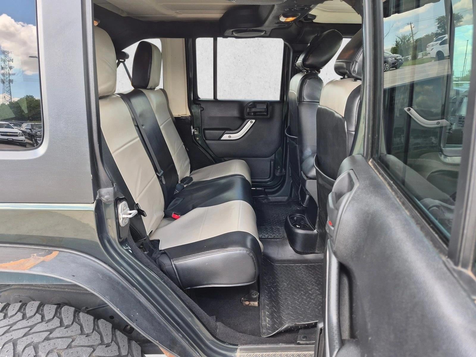 2011 Jeep Wrangler Unlimited 4WD 4dr Sahara