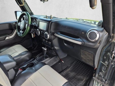 2011 Jeep Wrangler Unlimited 4WD 4dr Sahara