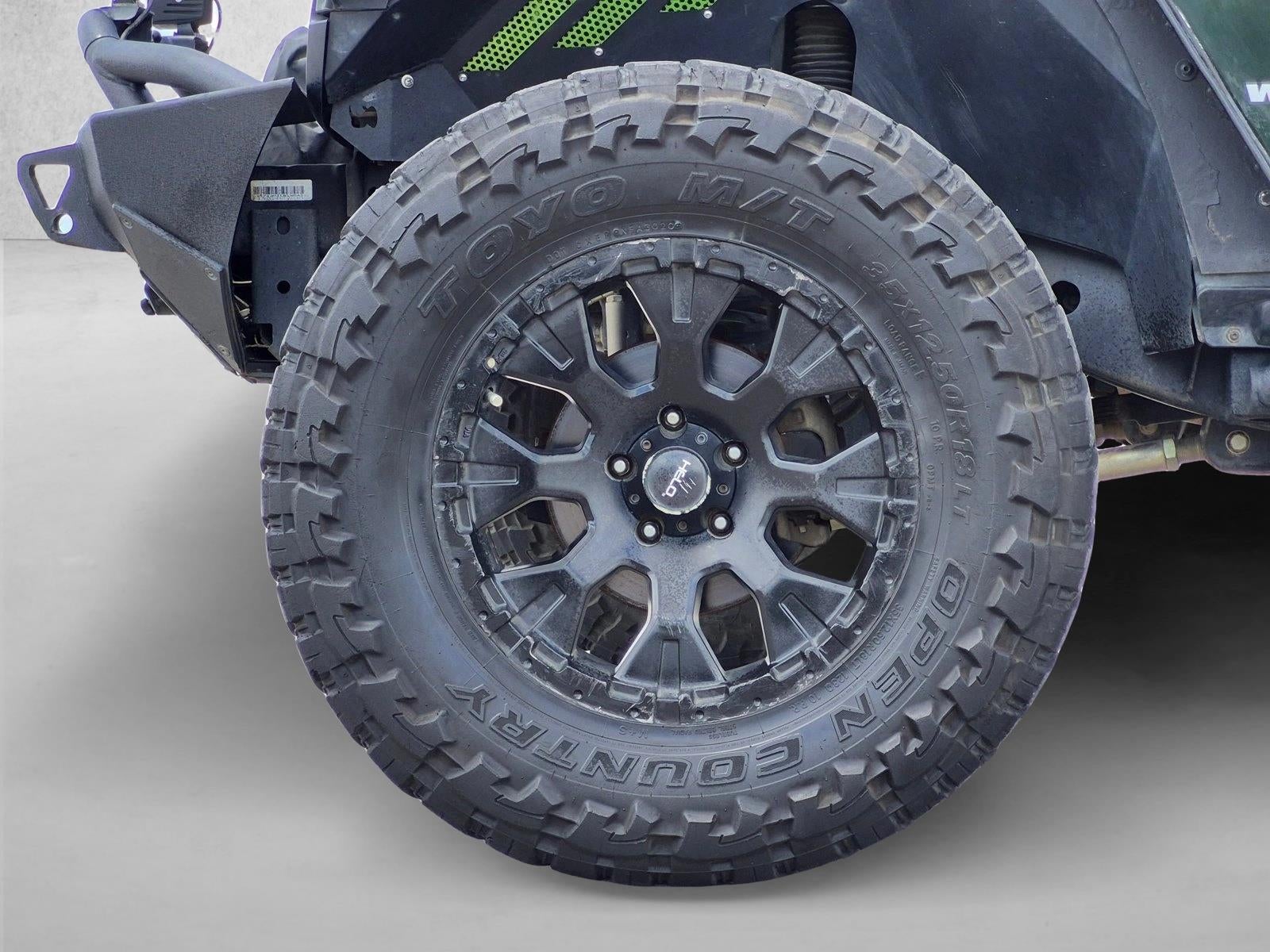 2011 Jeep Wrangler Unlimited 4WD 4dr Sahara