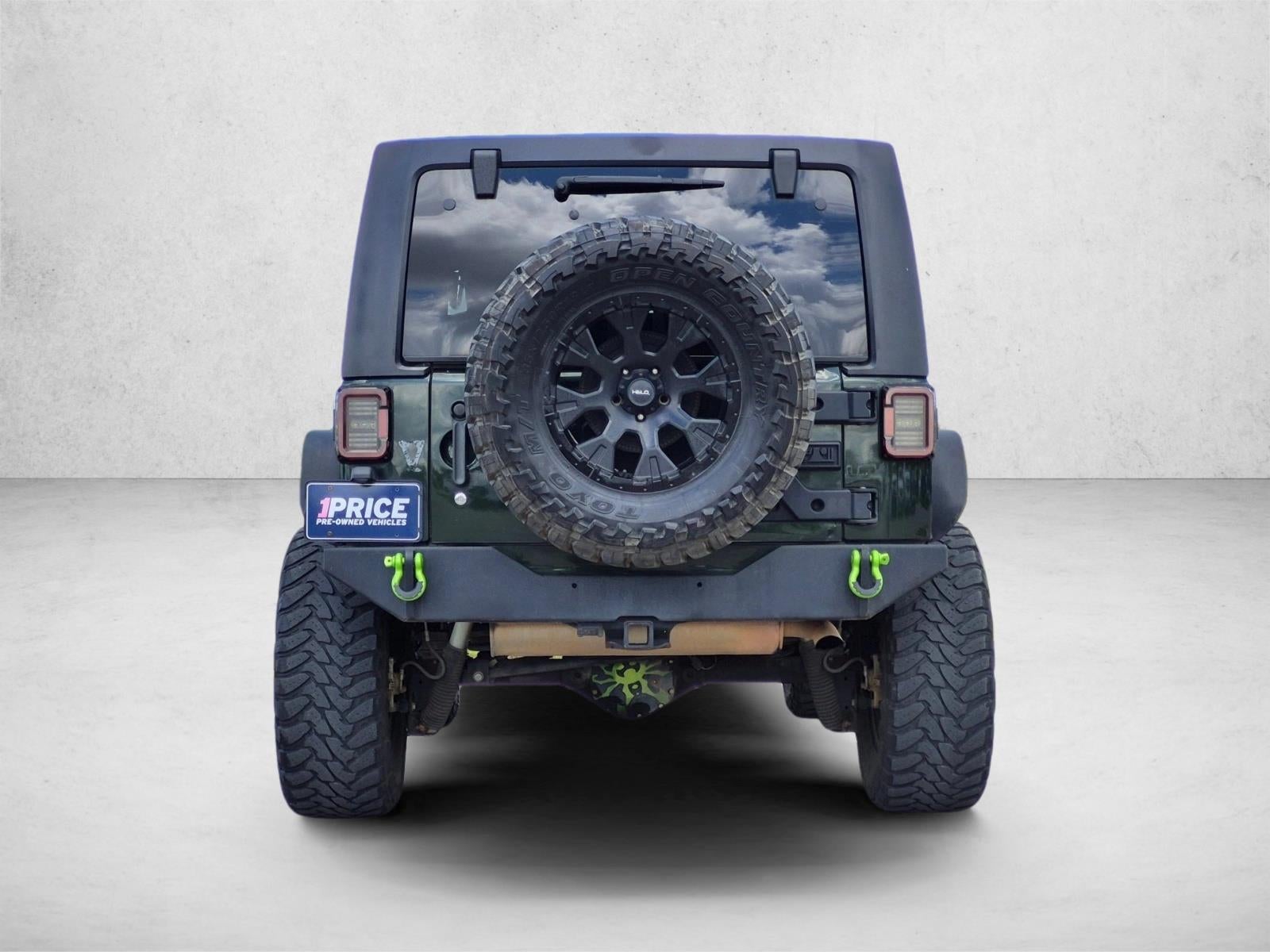 2011 Jeep Wrangler Unlimited 4WD 4dr Sahara