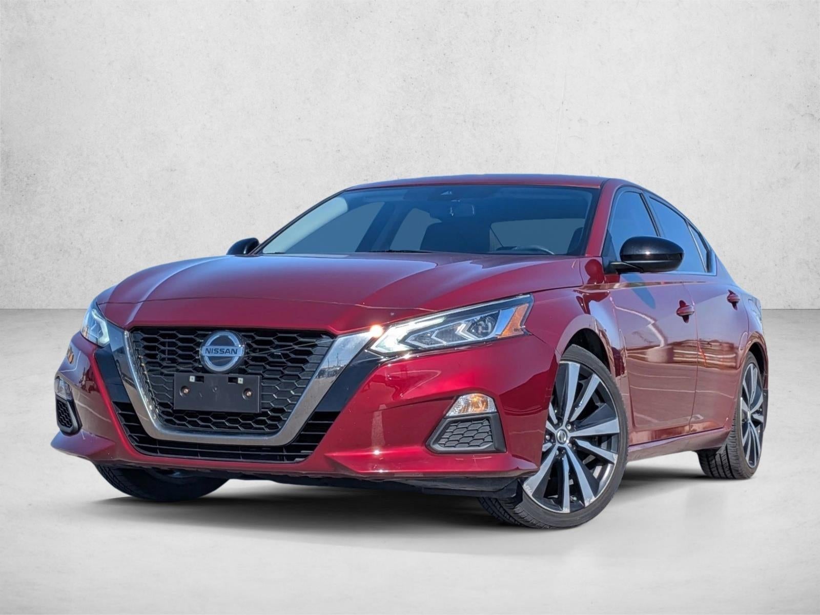 2022 Nissan Altima 2.5 SR Sedan