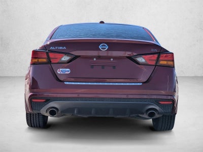 2022 Nissan Altima 2.5 SR Sedan