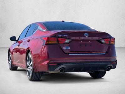 2022 Nissan Altima 2.5 SR Sedan