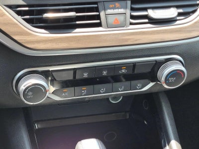 2024 Nissan Altima 2.5 SV Sedan