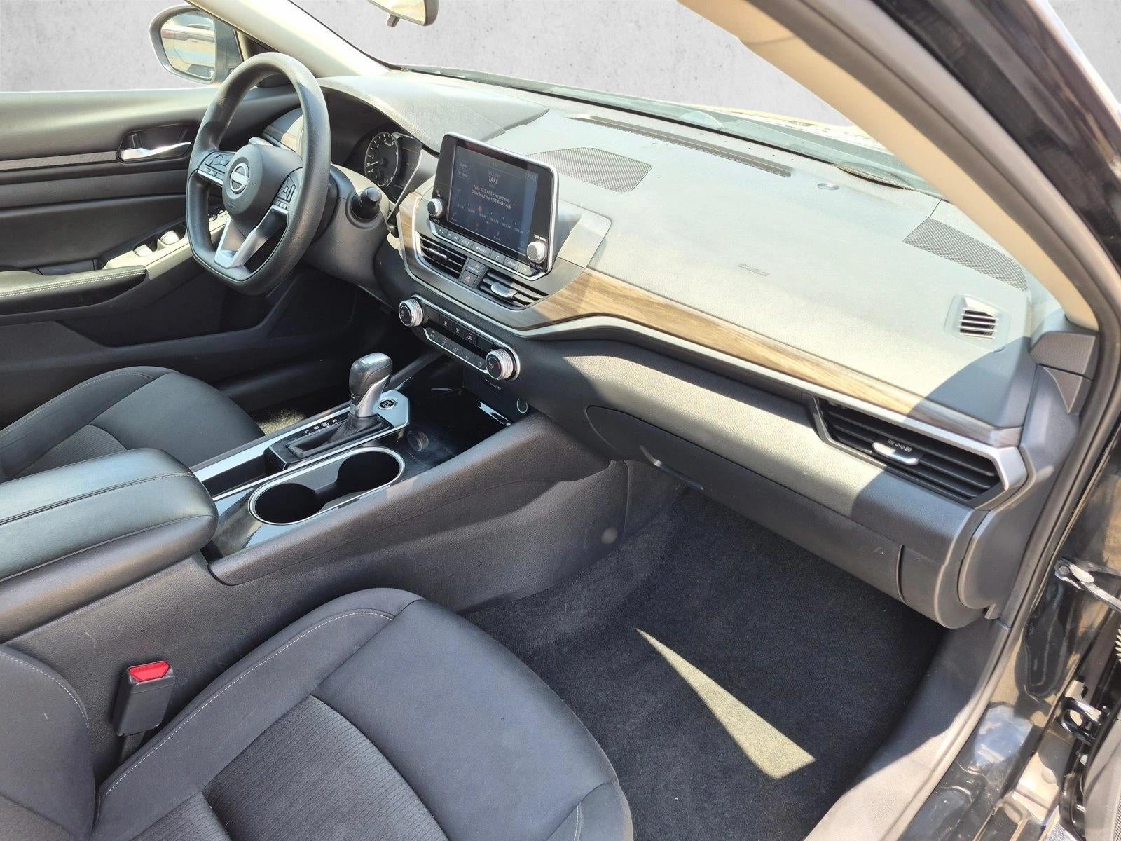 2024 Nissan Altima 2.5 SV Sedan