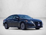 2024 Nissan Altima 2.5 SV Sedan
