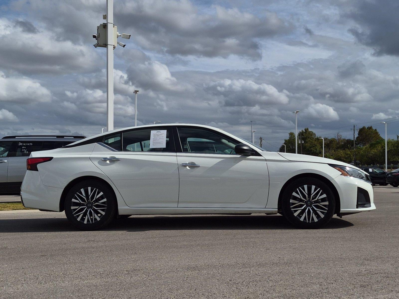 2025 Nissan Altima SV FWD